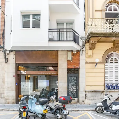 Cuban Green Terrace Apart -1st Floor-center Apartment *
