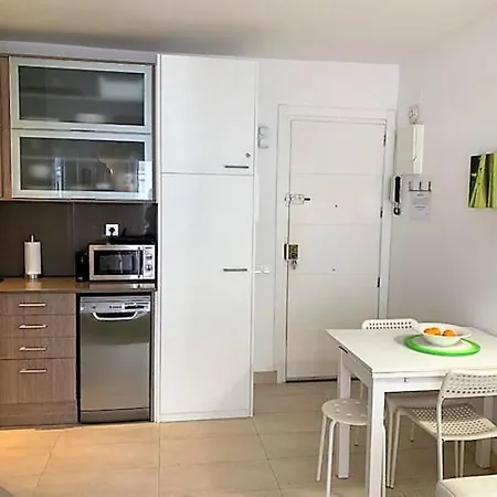 Cuban Green Terrace Apart -1st Floor-center * Sitges